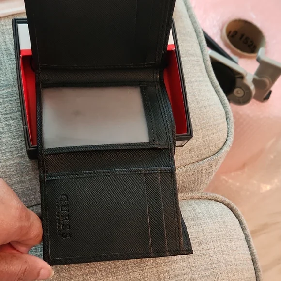 Guess Black Card Holder with Silver Accent - Picture 4 of 7